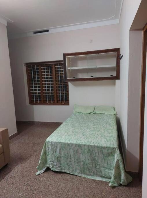 Home At Guruvayur 2 Ac Room,1 Single Bed,Kitchen Kültér fotó